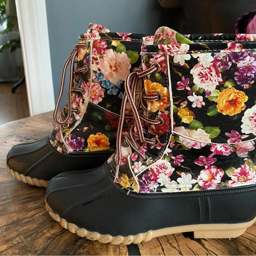 Girls Floral Duck Boots